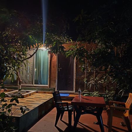 האמפי Lotus Riya Home Stay מראה חיצוני תמונה
