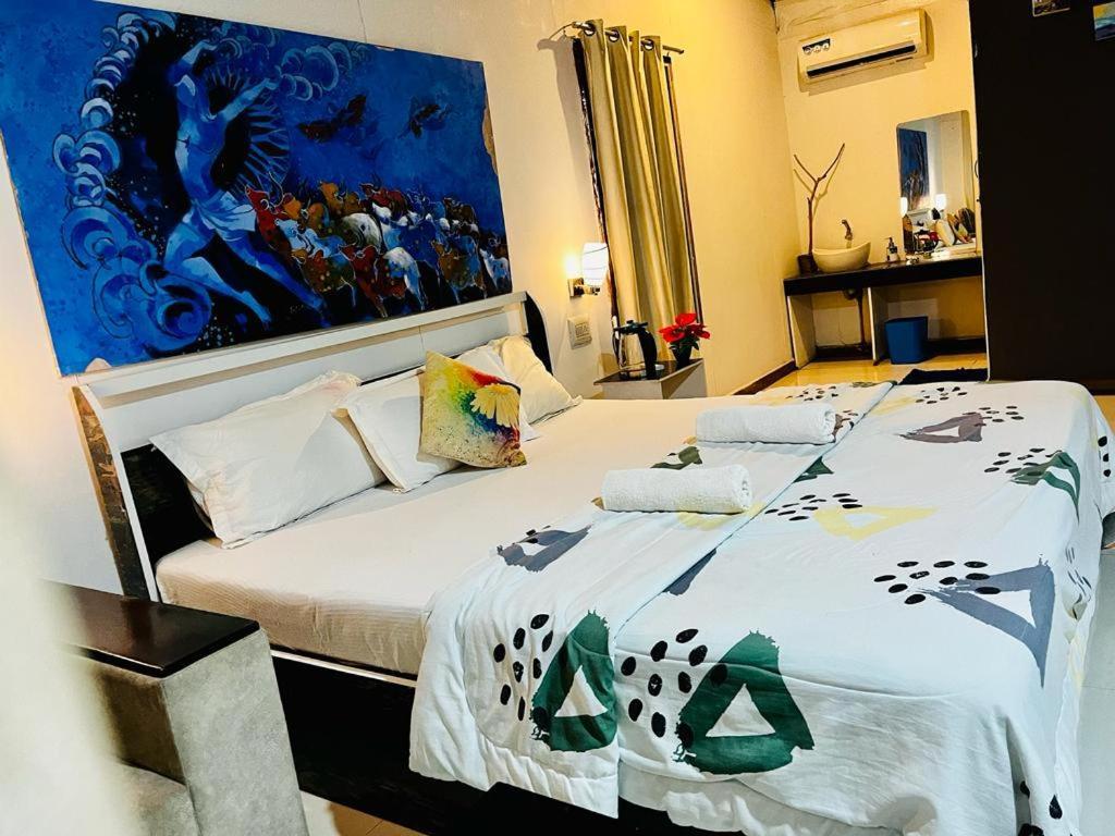האמפי Lotus Riya Home Stay מראה חיצוני תמונה