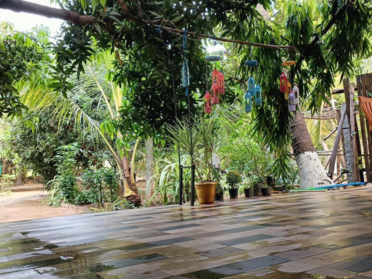 האמפי Lotus Riya Home Stay מראה חיצוני תמונה